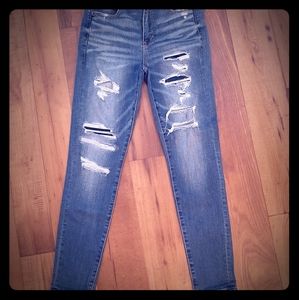 American Eagle Distressed NWOT Hi-Rise STRETCH 6